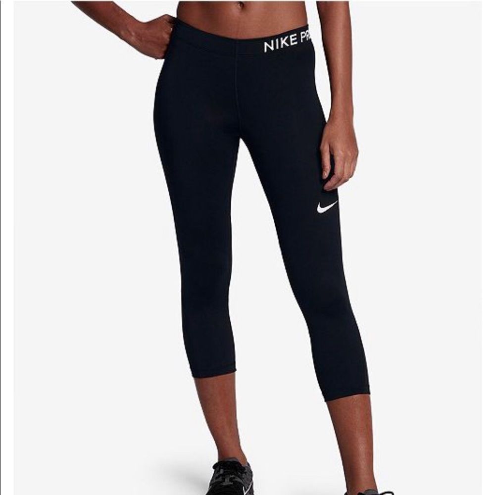 Crop Nike Pro Leggings